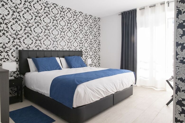 Hotel I Host You
