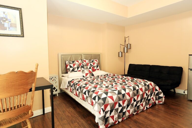 Independent Suite