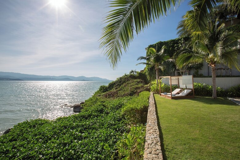 Kerem Luxury Beachfront Villas