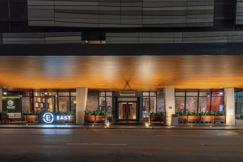 Hotel East Miami Residences