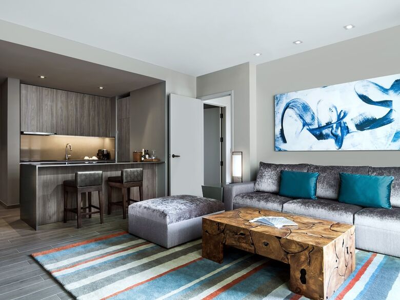 Hotel East Miami Residences