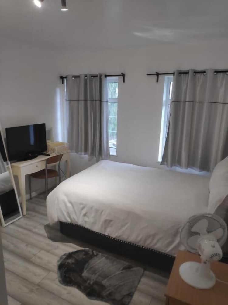 Hotel Featherstone Court