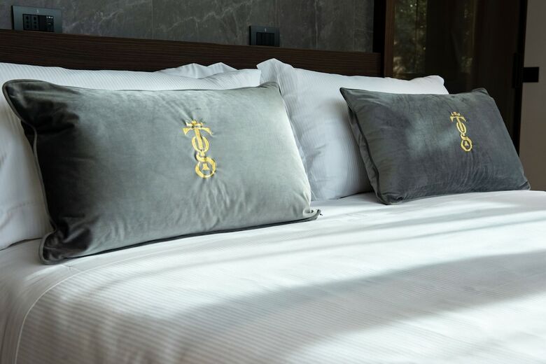 Gold Tower Lifestyle Hotel