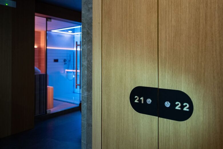 Gold Tower Lifestyle Hotel