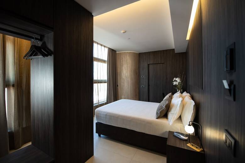 Gold Tower Lifestyle Hotel