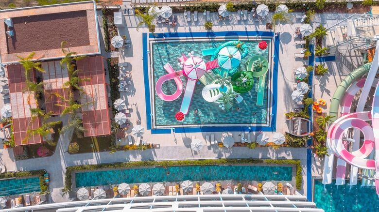 Liu Resorts - All Inclusive