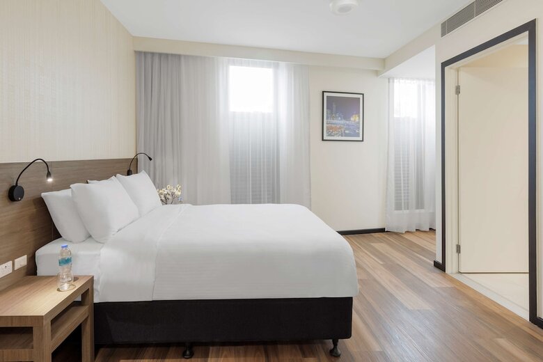 Best Western Queen Victoria Market Hotel