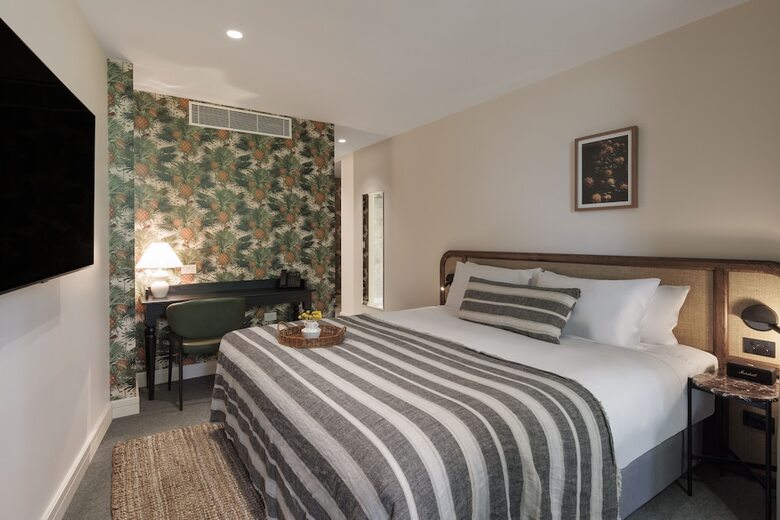 Hotel 202 Elizabeth