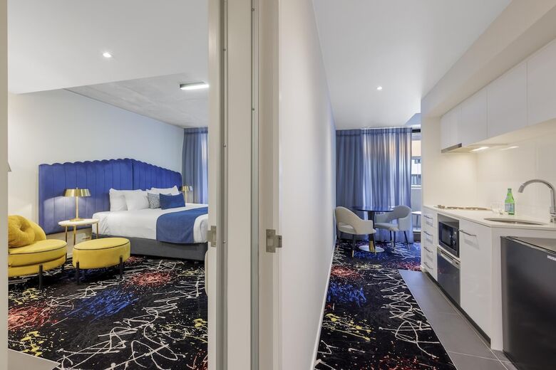 Oaks Melbourne St Kilda Road Hotel