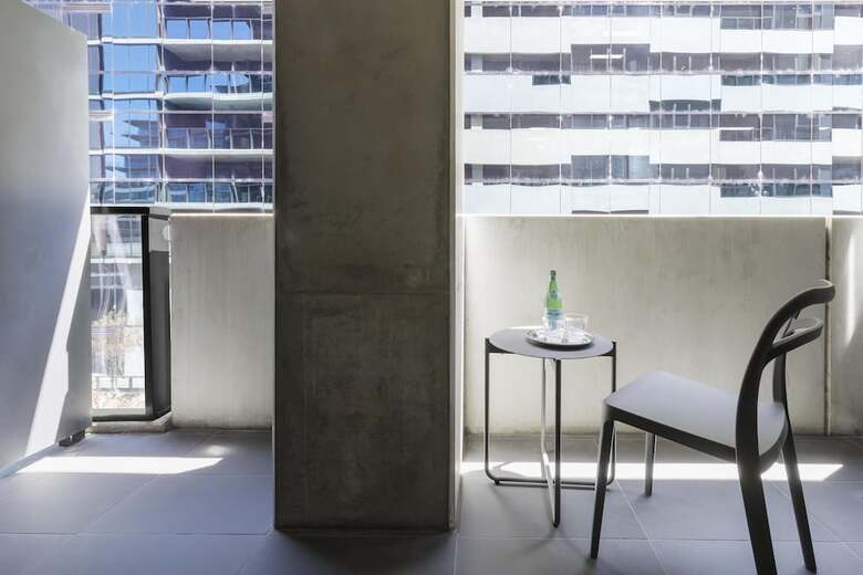 Oaks Melbourne St Kilda Road Hotel