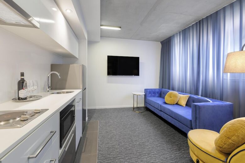 Oaks Melbourne St Kilda Road Hotel