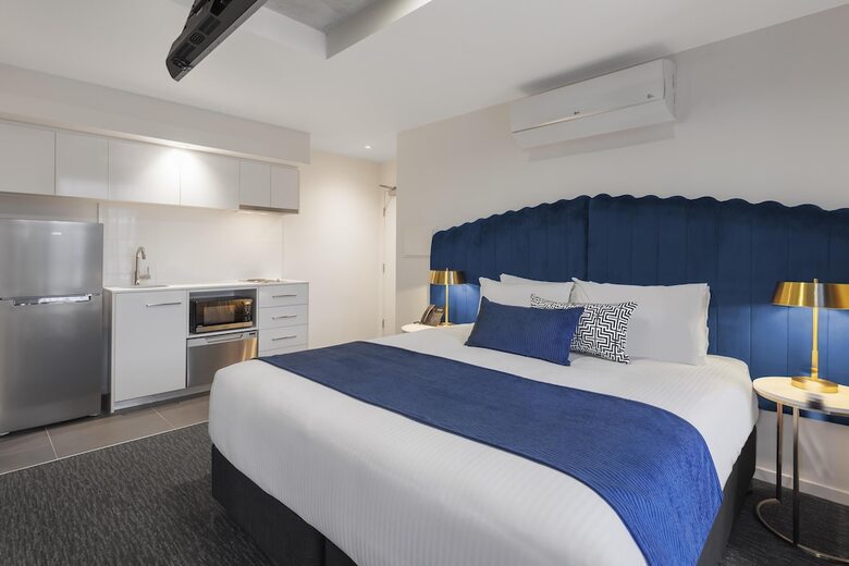 Oaks Melbourne St Kilda Road Hotel