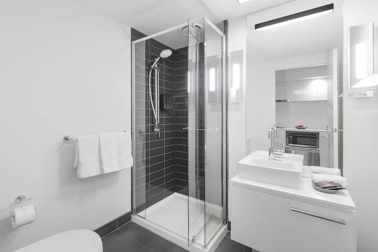 Oaks Melbourne St Kilda Road Hotel