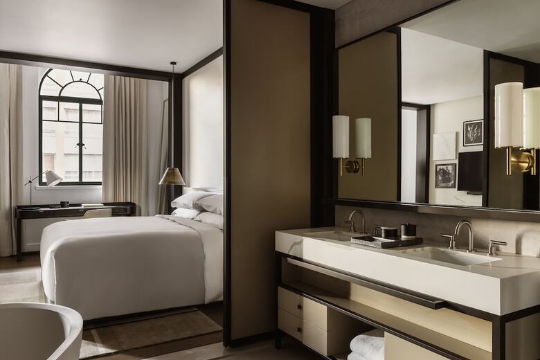 Hotel Capella Sydney
