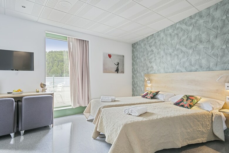 Hotel Les Begues Apartments