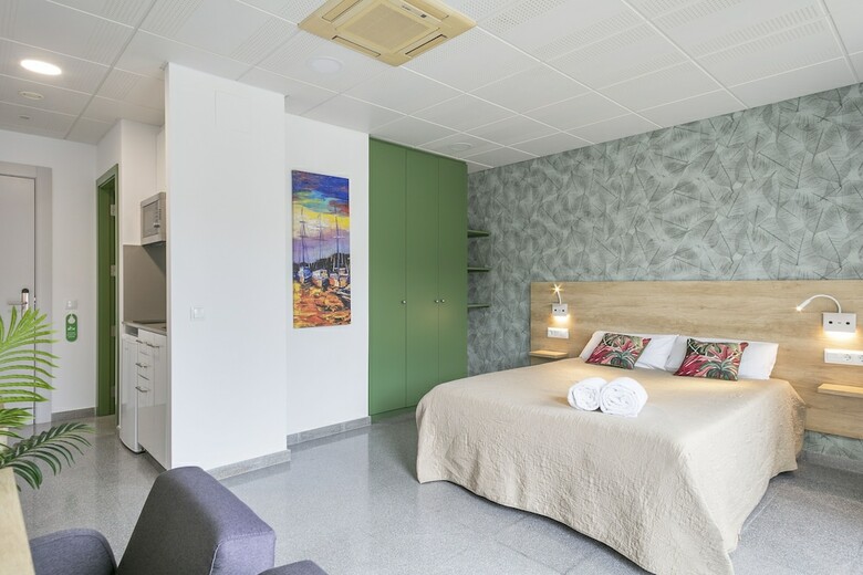 Hotel Les Begues Apartments
