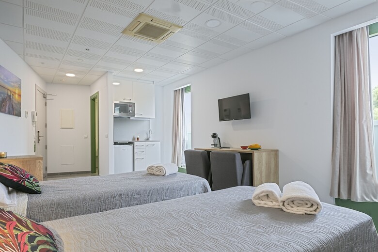 Hotel Les Begues Apartments