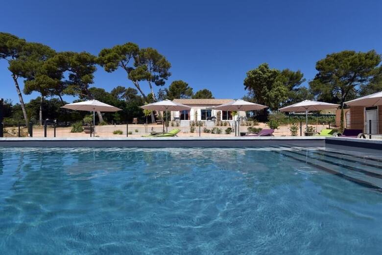 Sous Les Pins