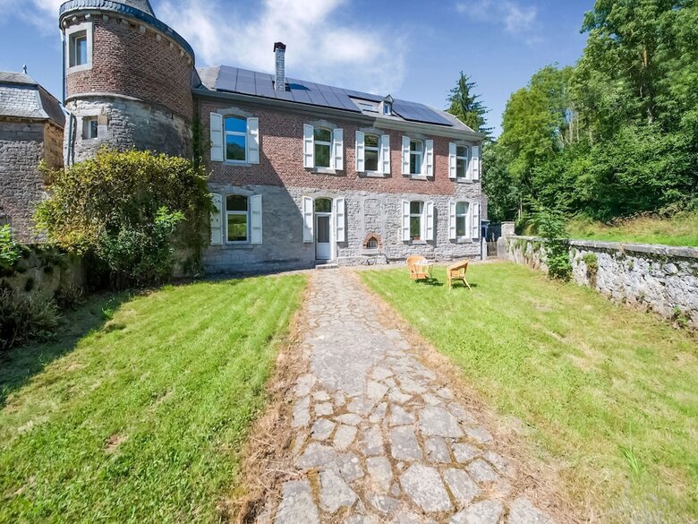 Castle In Ferrieres With Pond Garden