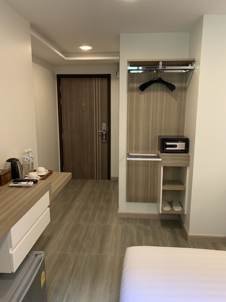 Thana Wisut Hotel
