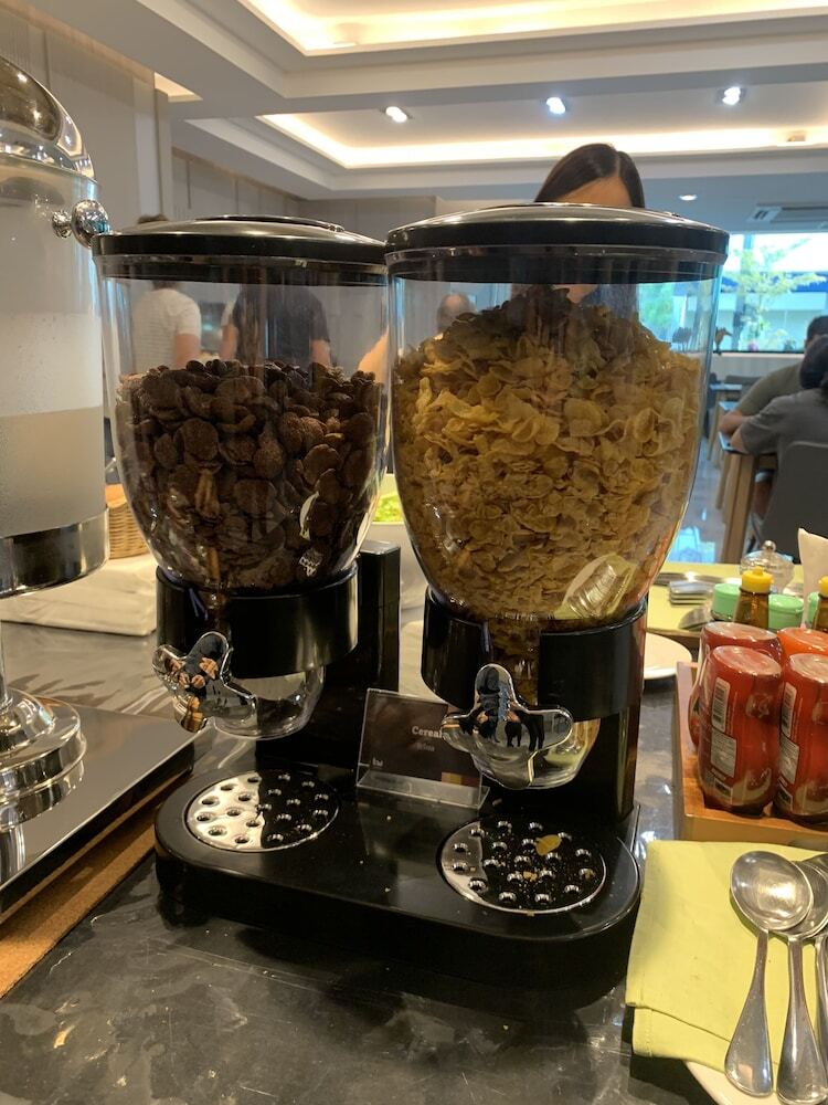 Thana Wisut Hotel