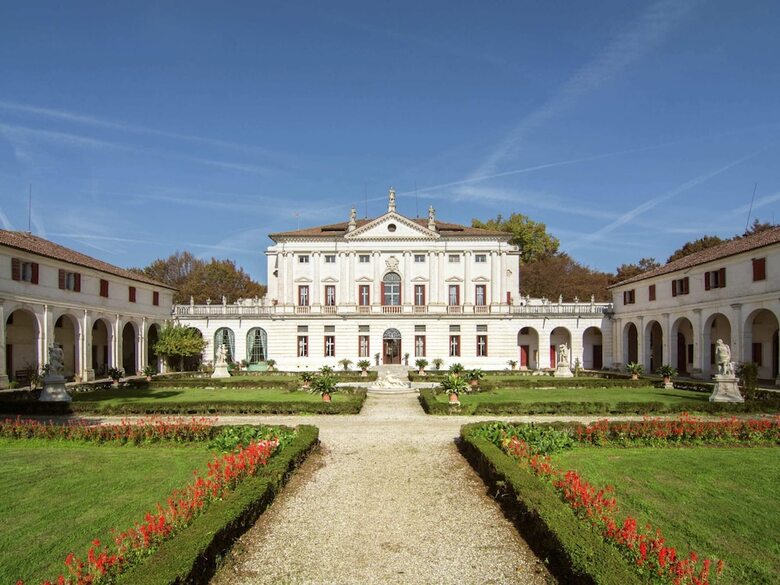 Villa In Venice With Private Pool & Park