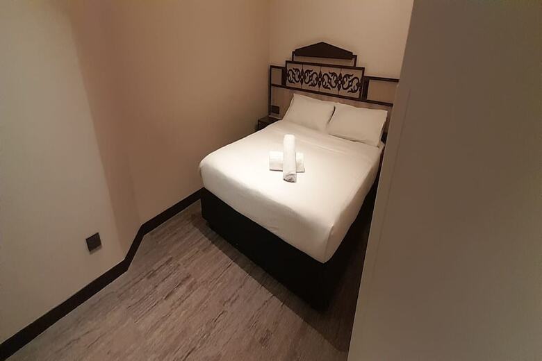 Lion Peak Hotel Hamilton