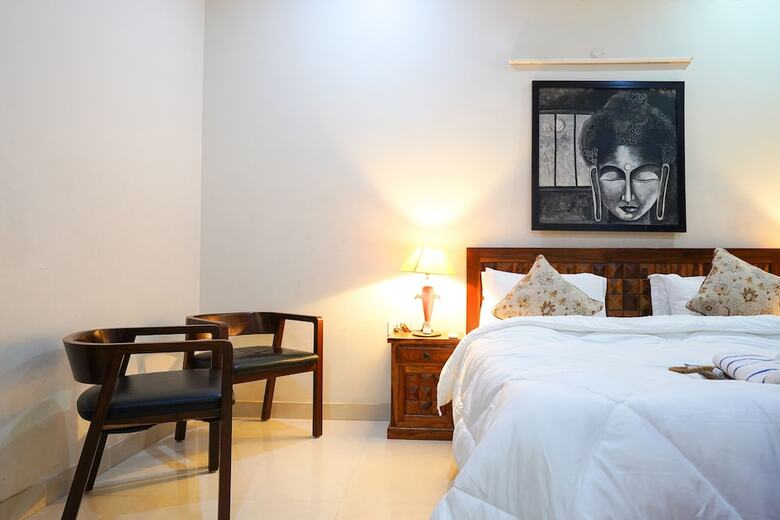 Bed & Breakfast Lime Tree Luxury 3bhk Serviced Apartment
