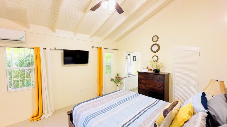 Jhadano Villa 3br Pool Shuttle 3 Mins To Beach