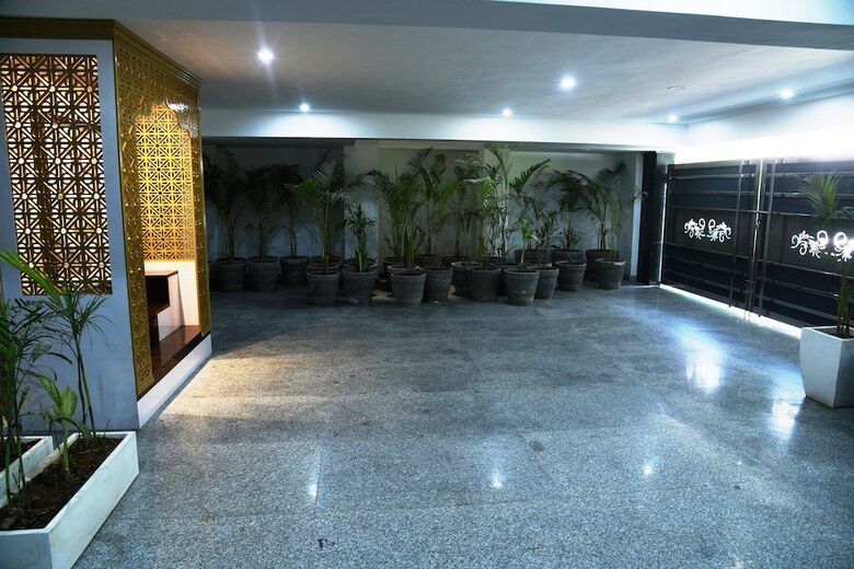Hotel Pacific Inn Sec. 46