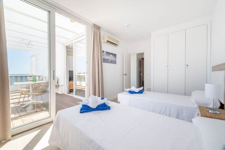 Aparthotel Orange Colom Seaside Apartments