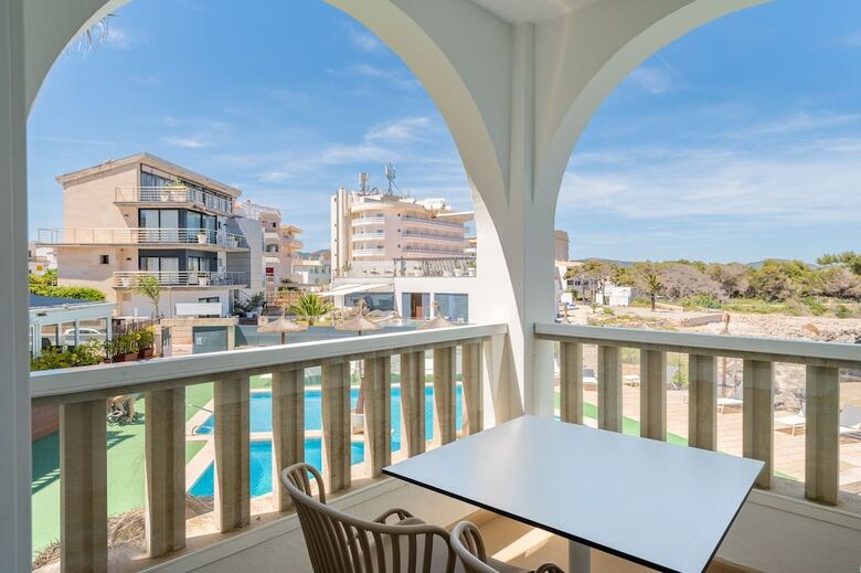 Aparthotel Orange Colom Seaside Apartments