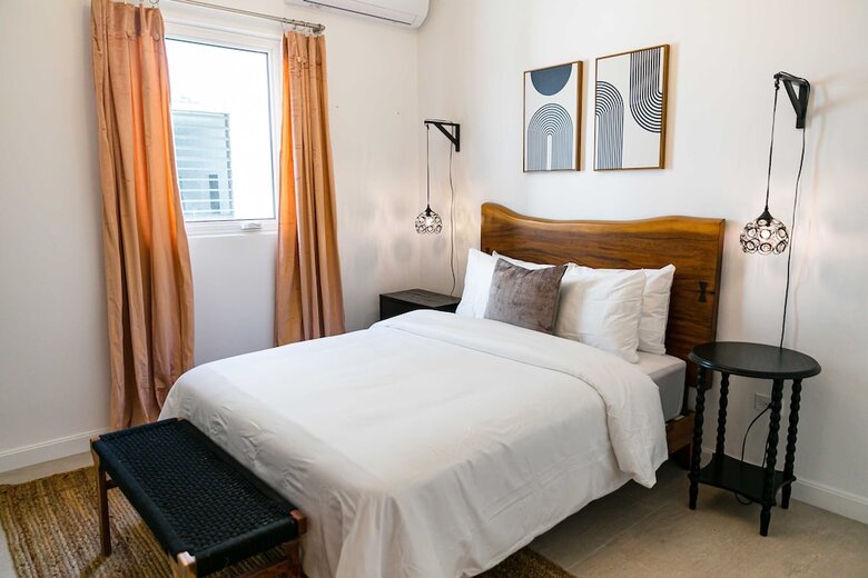 Apartamentos N1 Condos