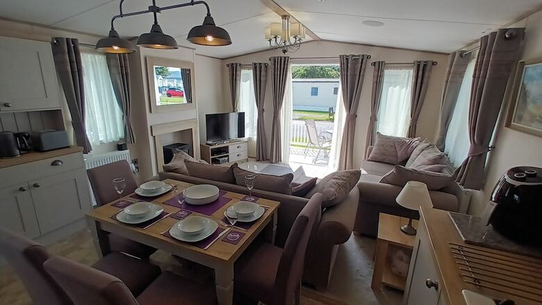 Project Binka - Luxury Caravan / Lodge 2 Bedrooms