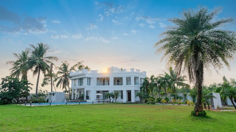 Hotel Truliv Villa Ivory
