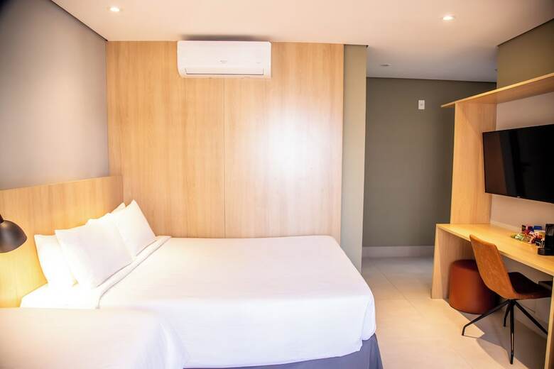 Cozzy Su�tes Para�so Hotel
