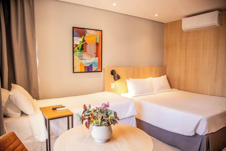 Cozzy Su�tes Para�so Hotel