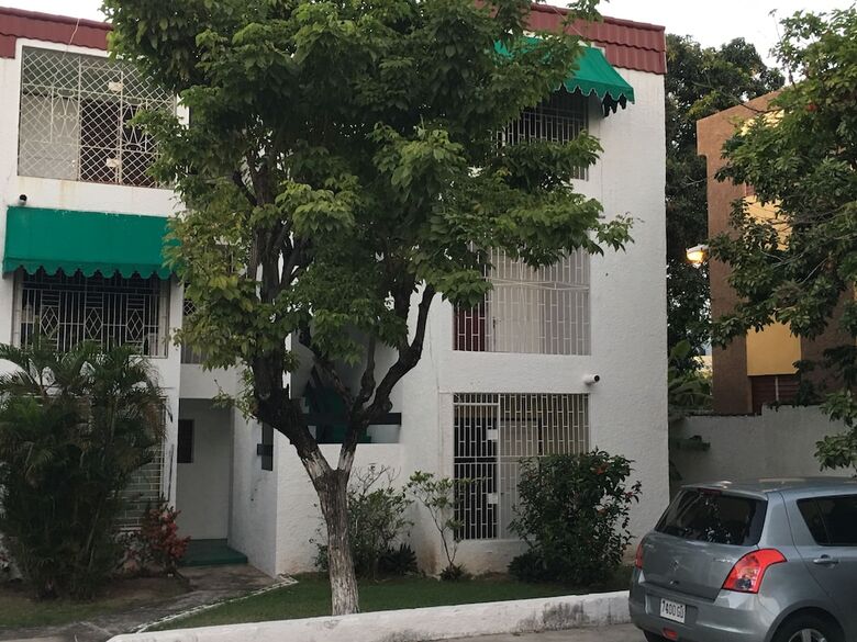 Apartamentos Abacus Jamaica The Zana Suite