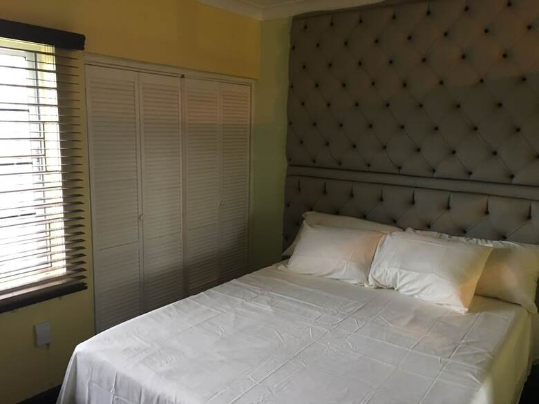 Apartamentos Abacus Jamaica The Zana Suite