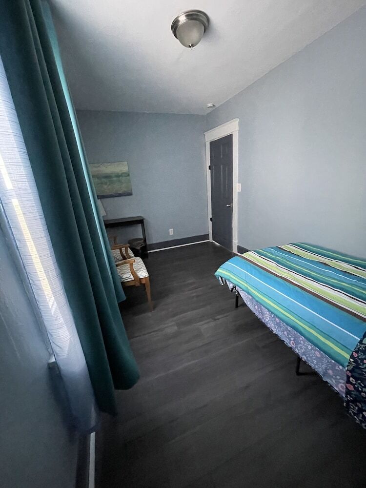 Pontiac House For A Short Term Rent