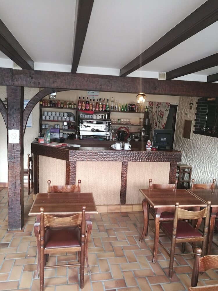 Hotel H�tel Au Jardin St Michel