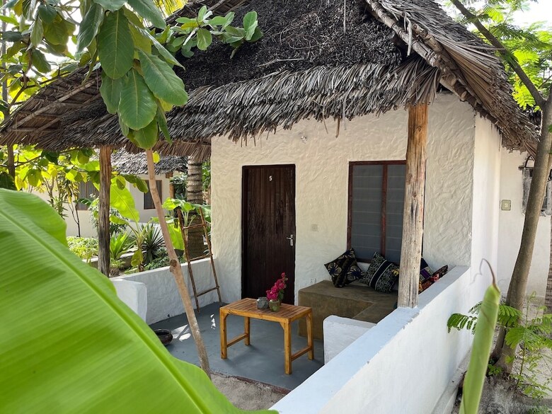 Hotel Karanga Bungalows