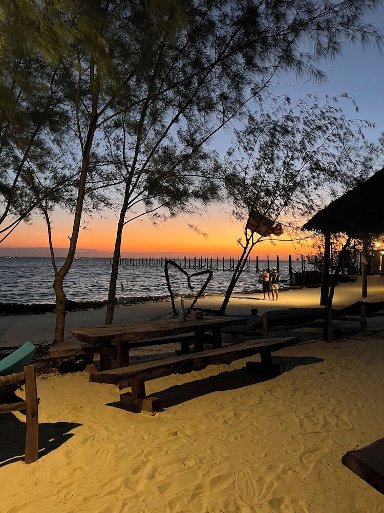 Hotel Karanga Bungalows