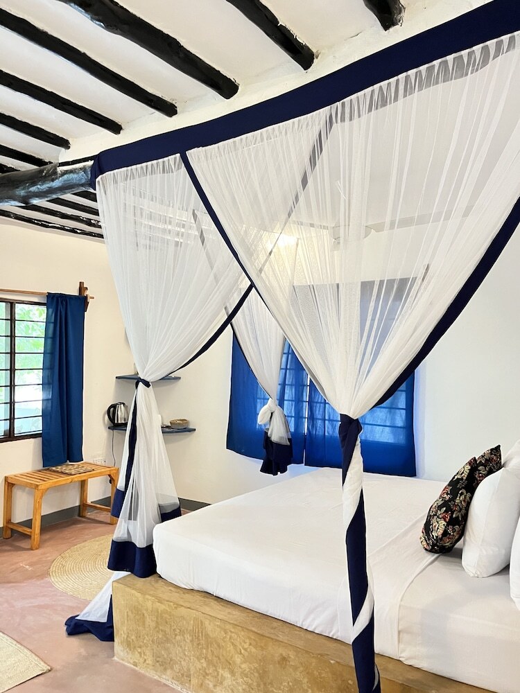 Hotel Karanga Bungalows