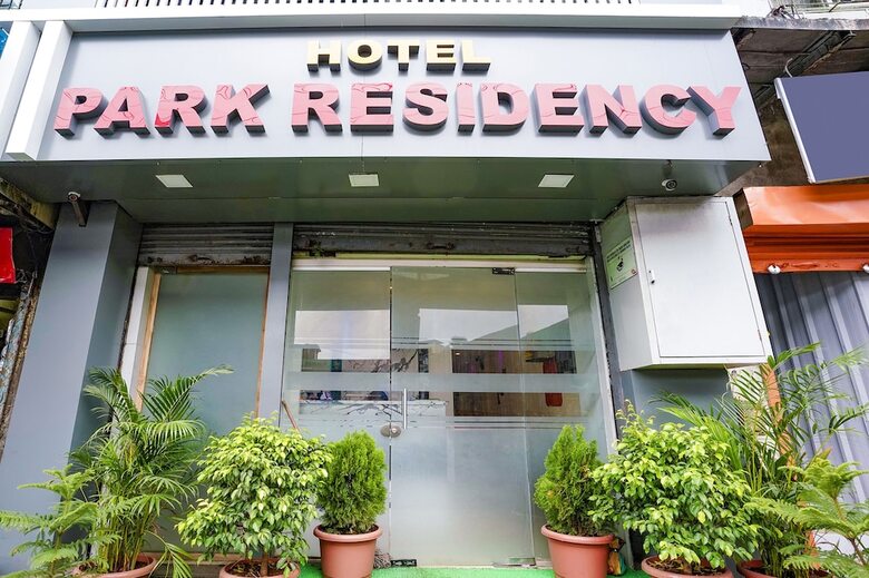 Hotel Fabexpress Park Residency