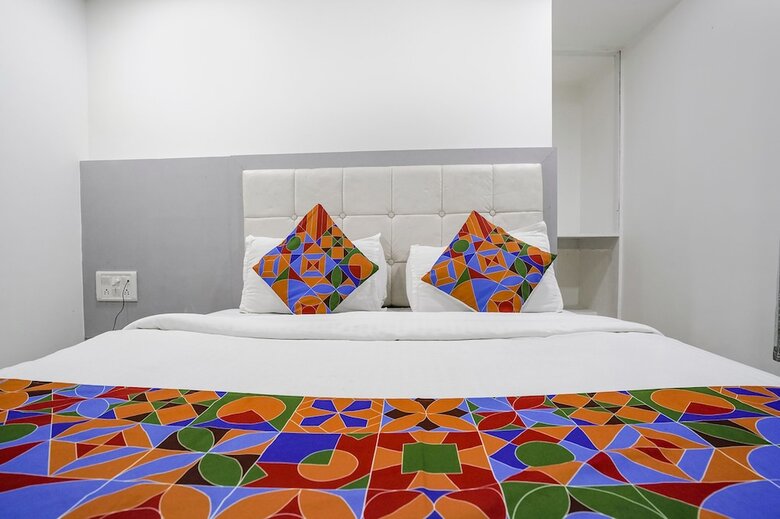 Hotel Fabexpress Park Residency