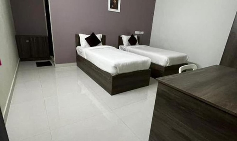 Fabhotel I Live Inn