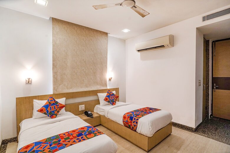 Hotel Fabexpress Vasundhara Suits