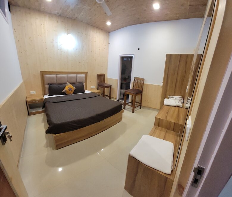 Hotel Casa Arhan Luxury Mussoorie Homestay