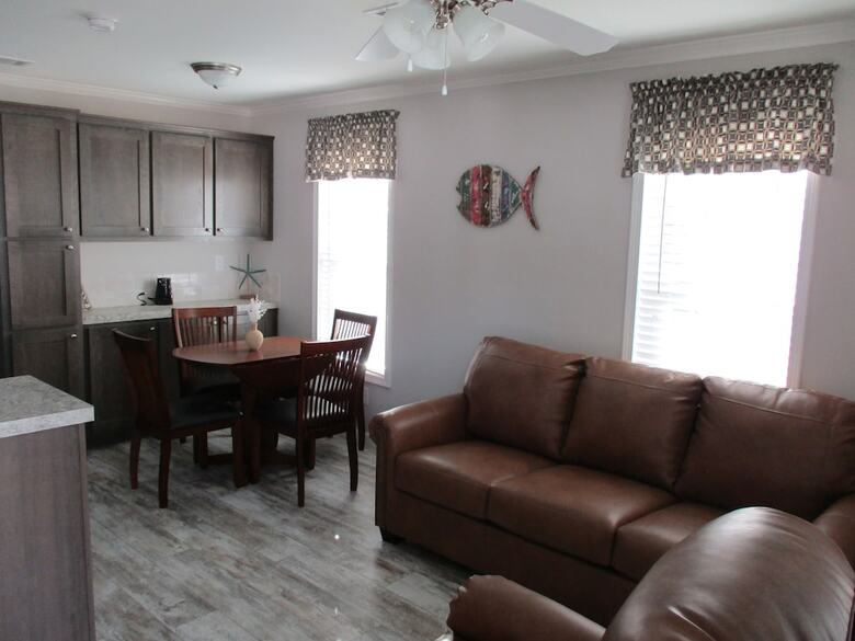 Horseshoe Cove Rv Resort